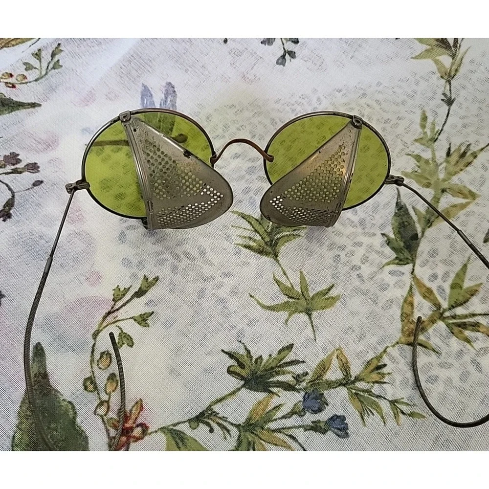 Antique Sunglasses Goggles Spectacles Steampunk Safety Glasses‎ Green Vtg Moto